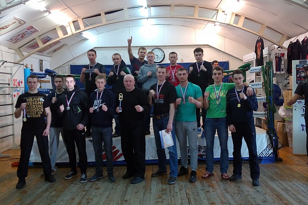 С 25 по 27 марта 2016 года в г.Санкт-Петербурге прошёл чемпионат России по савату