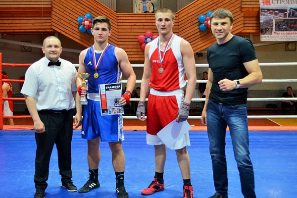 С 17 по 22 мая в городе Череповце прошло первенство Северо – Западного Федерального округа России по боксу среди юниоров